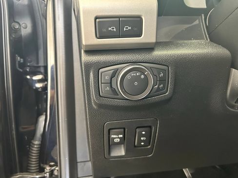 Used 2020 Ford F150 Lariat w/ Equipment Group 502A Luxury AWD/4WD image 46