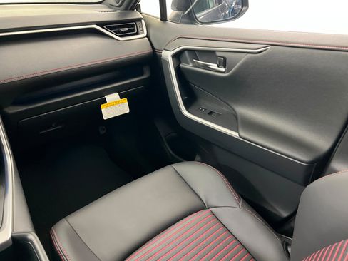 Used 2025 Toyota RAV4 XSE image 10
