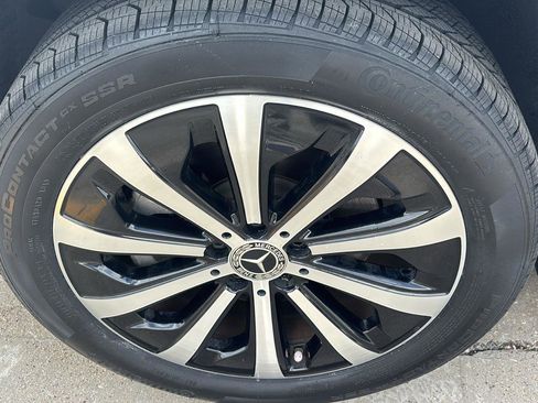 Used 2022 Mercedes-Benz GLB 250 image 12