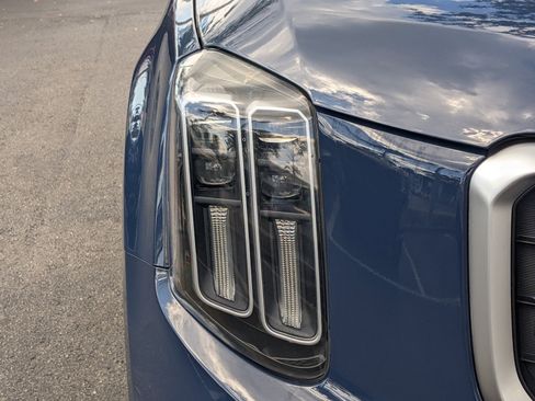 Certified 2023 Kia Telluride EX w/ EX Captain's Chair Package image 8