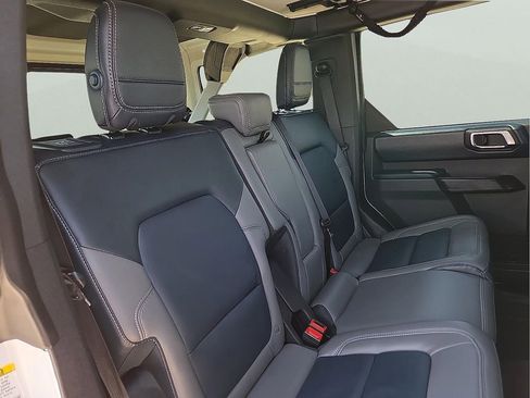 Used 2024 Ford Bronco Outer Banks AWD/4WD image 10