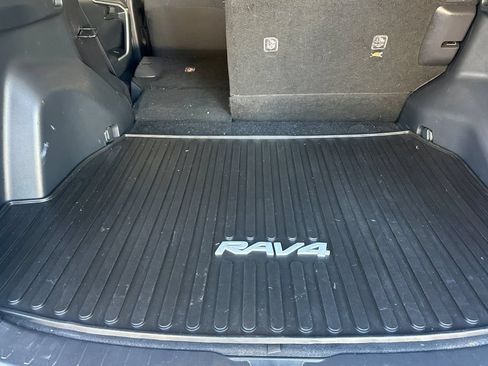 Used 2019 Toyota RAV4 LE w/ All Weather Liner Package AWD/4WD image 15