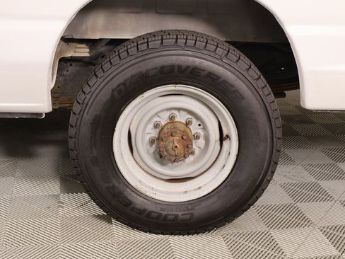 Used 2007 Ford E-350 and Econoline 350 XL RWD image 13