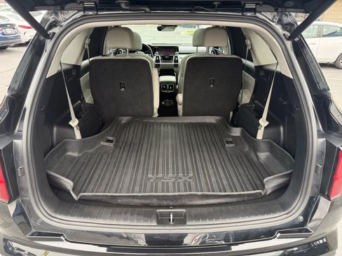 Used 2023 Kia Sorento SX Prestige image 31