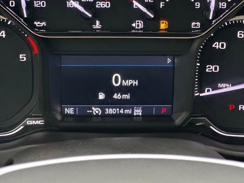 Used 2023 GMC Sierra 2500 SLE w/ SLE Value Package; image 24