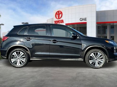 Used 2024 Mitsubishi Outlander Sport SE image 3