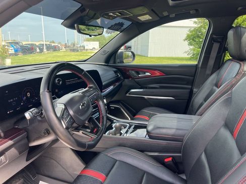 Used 2024 Chevrolet Traverse RS w/ LPO, Floor Liner Package AWD/4WD image 15
