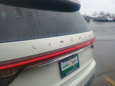 Used 2023 Lincoln Aviator Reserve image 9