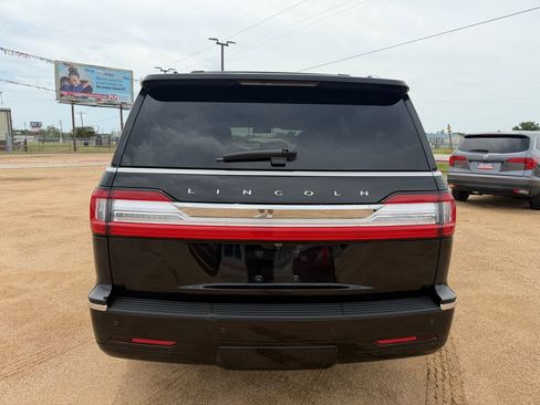 Used 2020 Lincoln Navigator Reserve w/ Equipment Group 208A Reserve AWD/4WD image 4