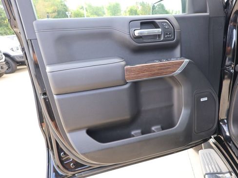 Certified 2021 Chevrolet Silverado 1500 High Country AWD/4WD image 12