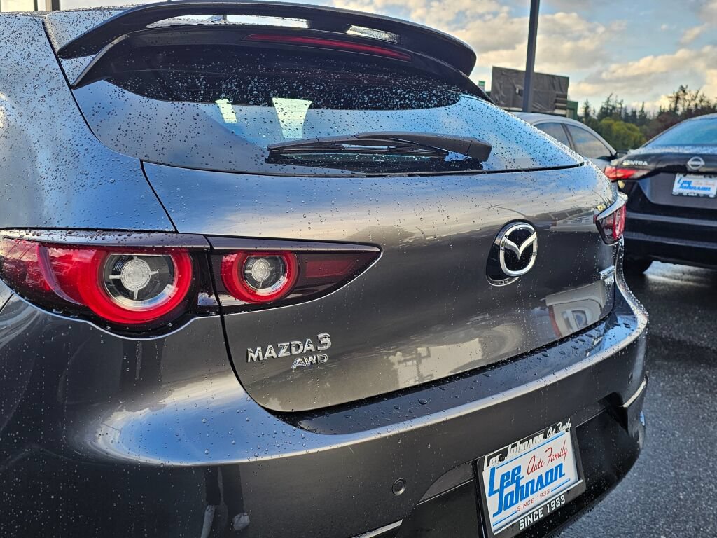 Certified 2023 MAZDA MAZDA3 Hatchback w/Premium Plus Pkg AWD/4WD image 26