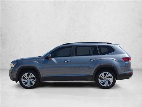 Used 2022 Volkswagen Atlas SE w/ Panoramic Sunroof Package AWD/4WD image 9