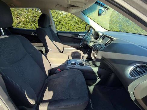 Used 2015 Nissan Pathfinder SV w/ Cargo Package image 25