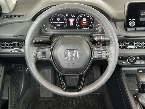 Used 2024 Honda Accord EX image 16