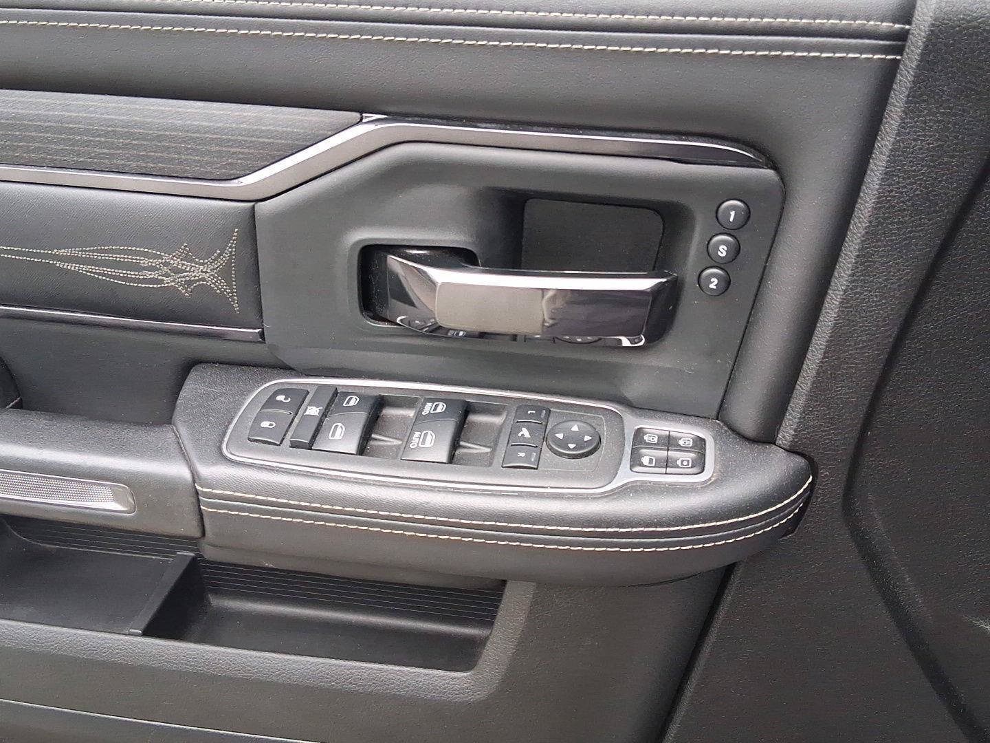 Used 2023 RAM 3500 Limited AWD/4WD image 30