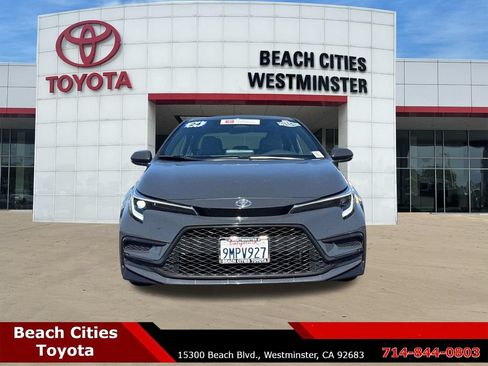 Certified 2024 Toyota Corolla SE FWD image 4