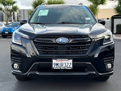 Used 2024 Subaru Forester Premium AWD/4WD image 4
