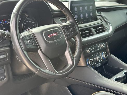 Used 2021 GMC Yukon XL AT4 w/ AT4 Premium Plus Package AWD/4WD image 6