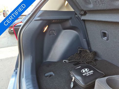 Used 2025 Hyundai Venue Limited image 26