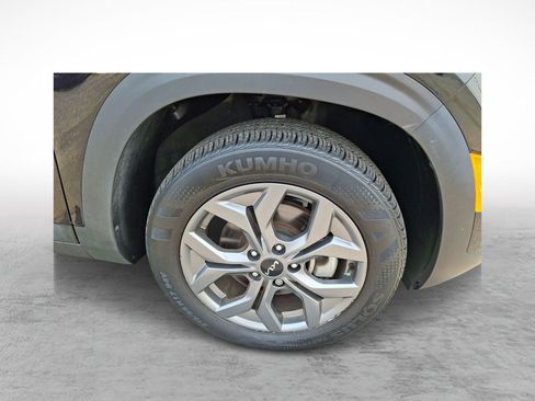 Used 2024 Kia Seltos LX AWD/4WD image 9