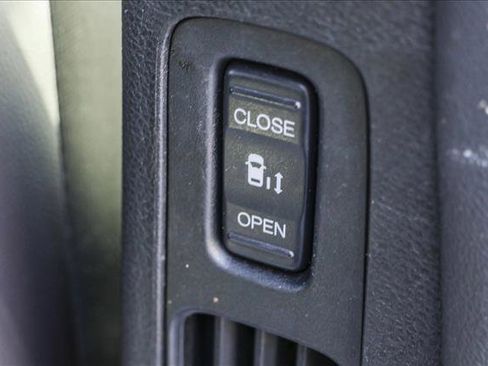 Used 2018 Honda Odyssey EX-L image 27