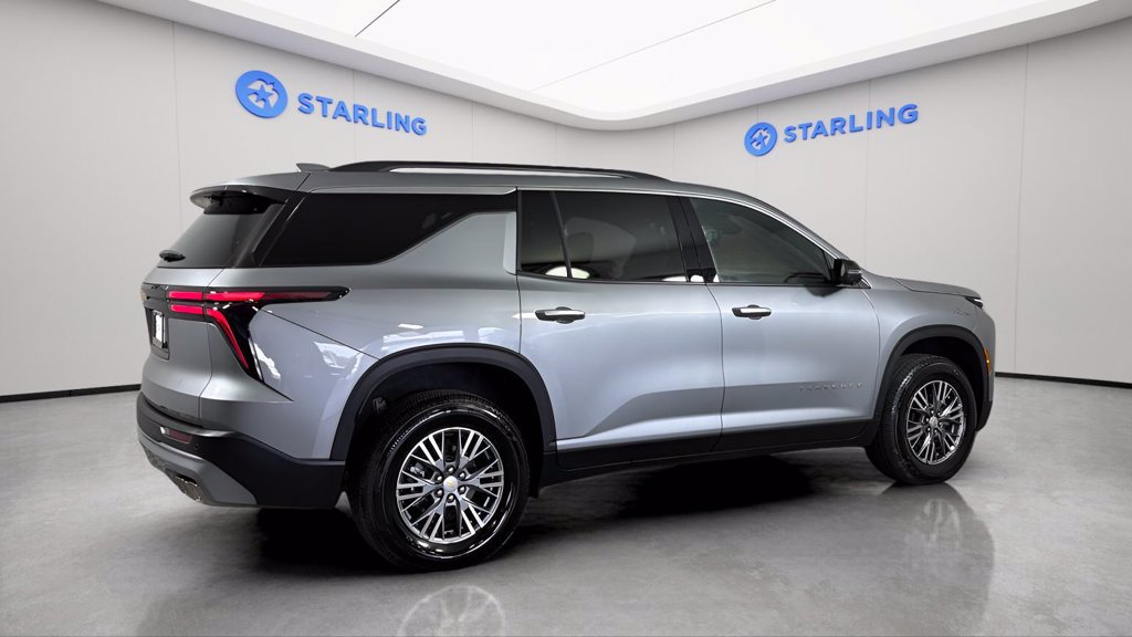 Certified 2026 Chevrolet Traverse LT w/ Driver Confidence Package FWD image 10