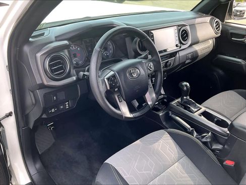 Used 2023 Toyota Tacoma TRD Sport w/ Black Out Package (TMS) AWD/4WD image 14