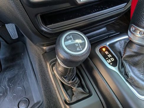 Used 2022 Jeep Wrangler Unlimited Sport AWD/4WD image 26
