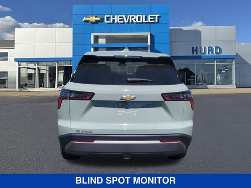 New 2025 Chevrolet Equinox LT w/ Safety and Technology Package FWD image 6