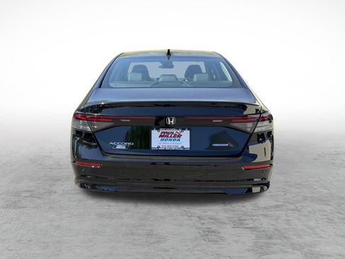 Used 2025 Honda Accord EX-L image 6