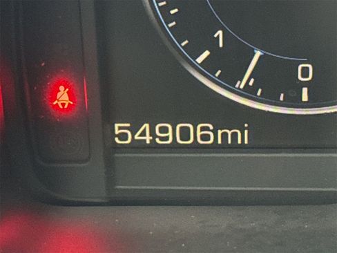 Used 2015 Cadillac Escalade Premium image 23