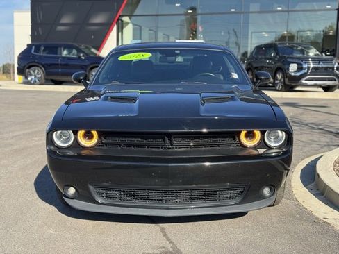 Used 2018 Dodge Challenger SXT Plus image 5