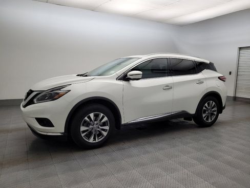Used 2018 Nissan Murano SL w/ Moonroof Package image 2