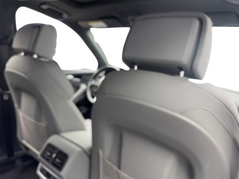 Used 2022 Audi Q5 2.0T Premium w/ Convenience Package image 42