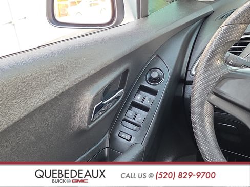 Used 2017 Chevrolet Trax LS FWD image 20
