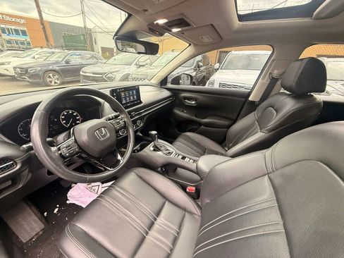 Used 2024 Honda HR-V EX-L image 12