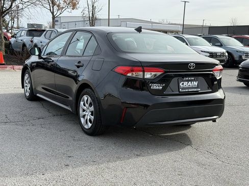 Used 2022 Toyota Corolla LE image 5