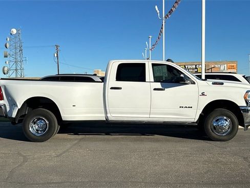 Certified 2022 RAM 3500 Tradesman image 2