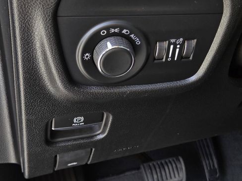 Used 2024 Jeep Grand Cherokee L Altitude image 21