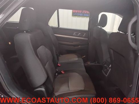 Used 2019 Ford Explorer XLT w/ Equipment Group 201A AWD/4WD image 15