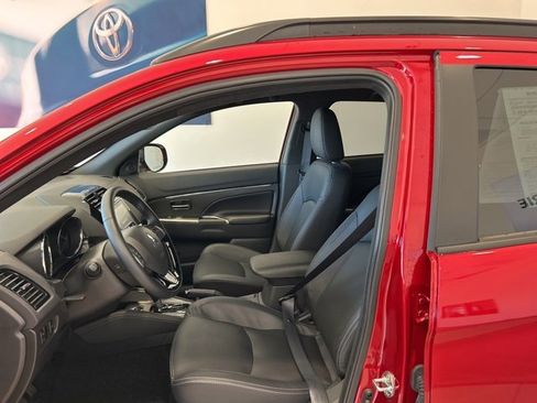 Used 2024 Mitsubishi Outlander Sport SEL image 14