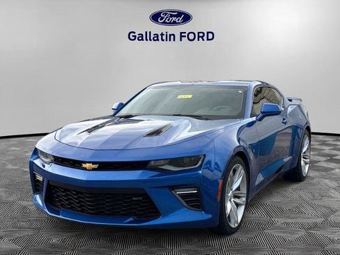 Used 2018 Chevrolet Camaro SS RWD image 1