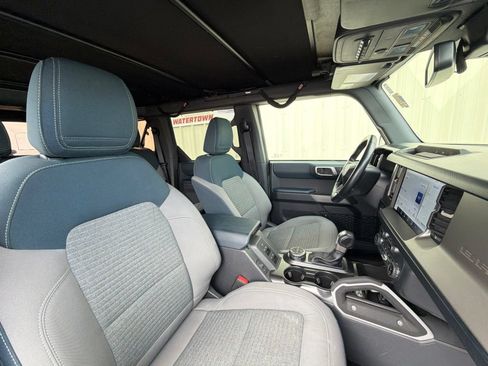 Used 2022 Ford Bronco Outer Banks AWD/4WD image 8