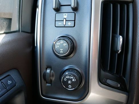 Used 2015 Chevrolet Silverado 1500 LTZ w/ LTZ Plus Package AWD/4WD image 29