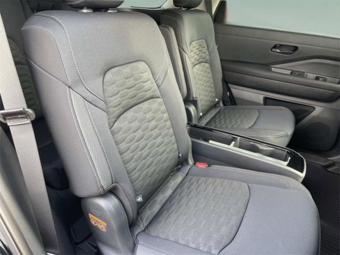 New 2025 Nissan Pathfinder SV image 23