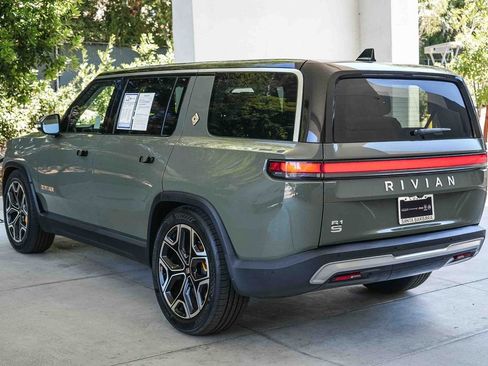 Used 2024 Rivian R1S Launch Edition AWD/4WD image 4