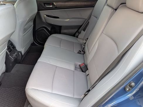 Used 2019 Subaru Outback 2.5i Limited AWD/4WD image 33