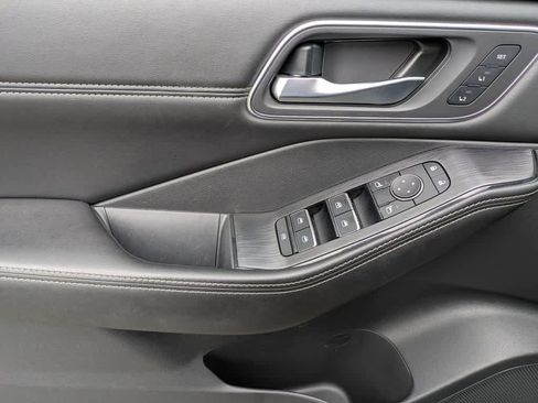 Used 2021 Nissan Rogue SL FWD image 7