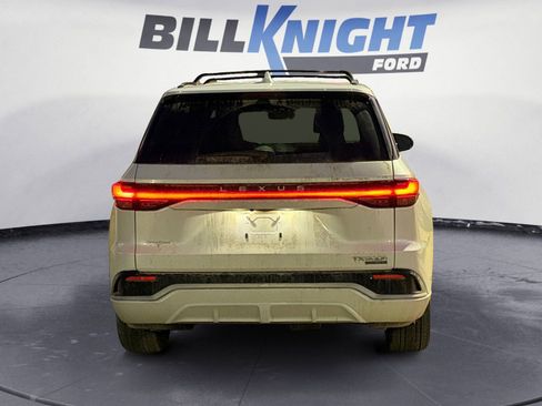 Used 2024 Lexus TX 500h AWD image 4