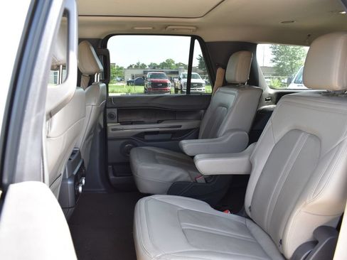 Used 2021 Ford Expedition Limited AWD/4WD image 7